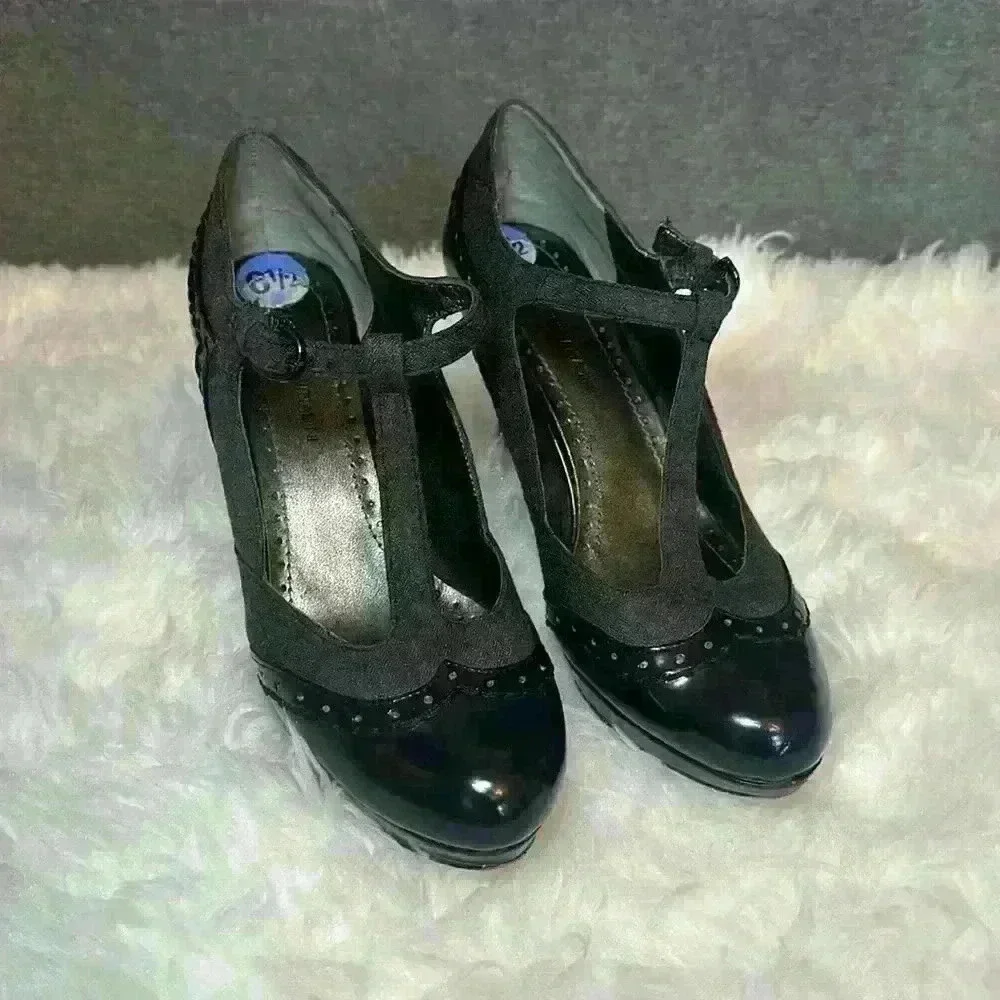 Adrienne Vittadini Vintage High Heels - Size 6 1/2